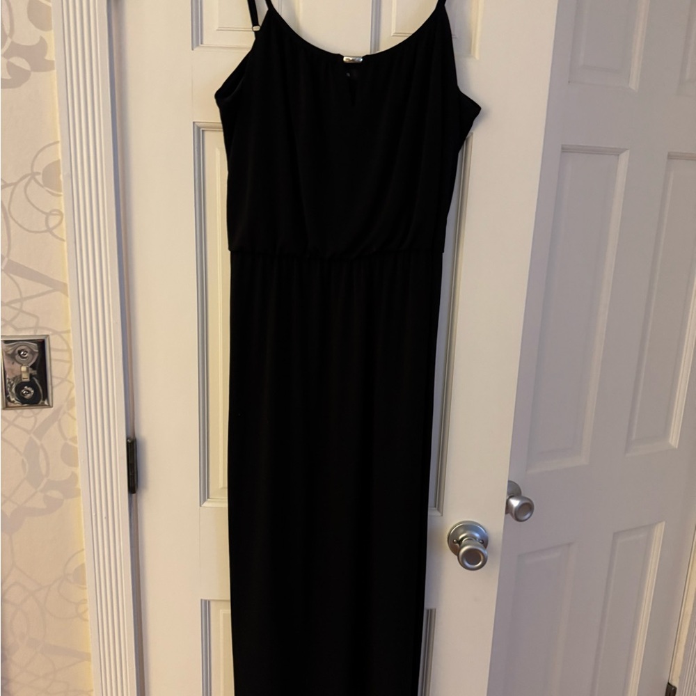 Elegant Black Maxi Dress